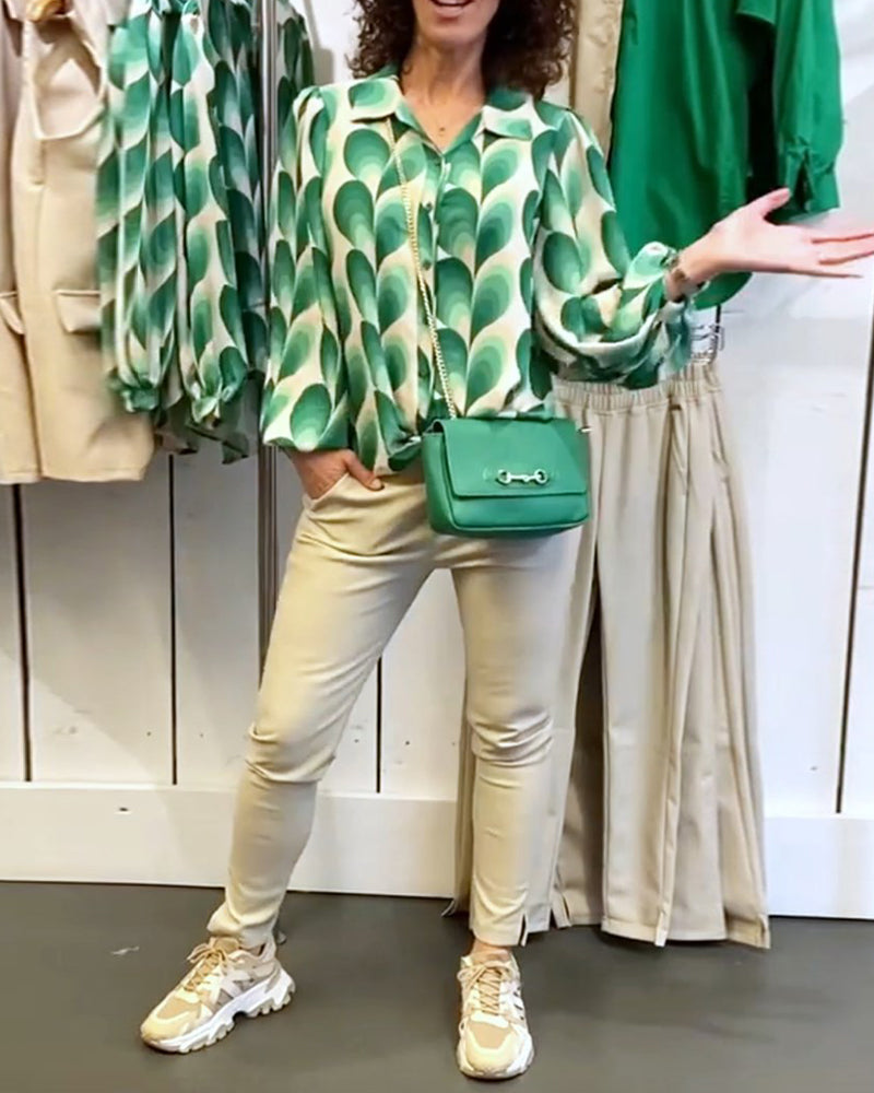 Bluzka z klapami i nadrukami