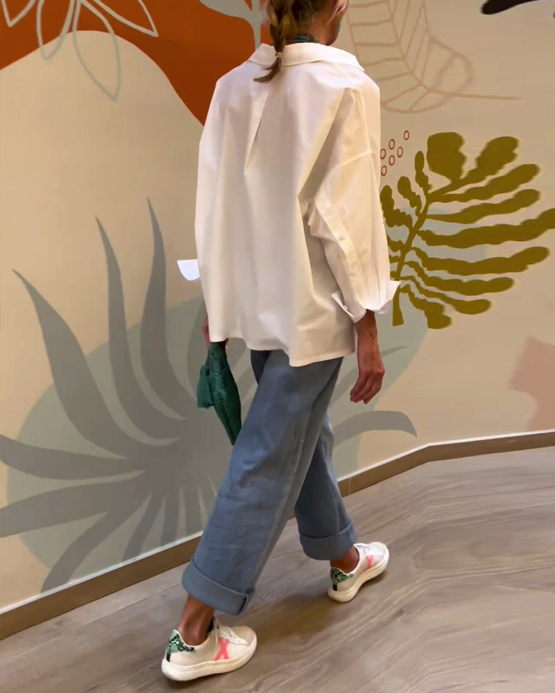 Gładka bluzka z klapami do dojazdów do pracy