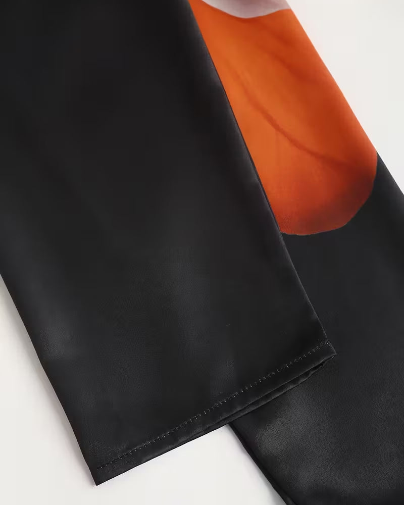 Bluzka z klapami, prostymi ramionami i nadrukiem