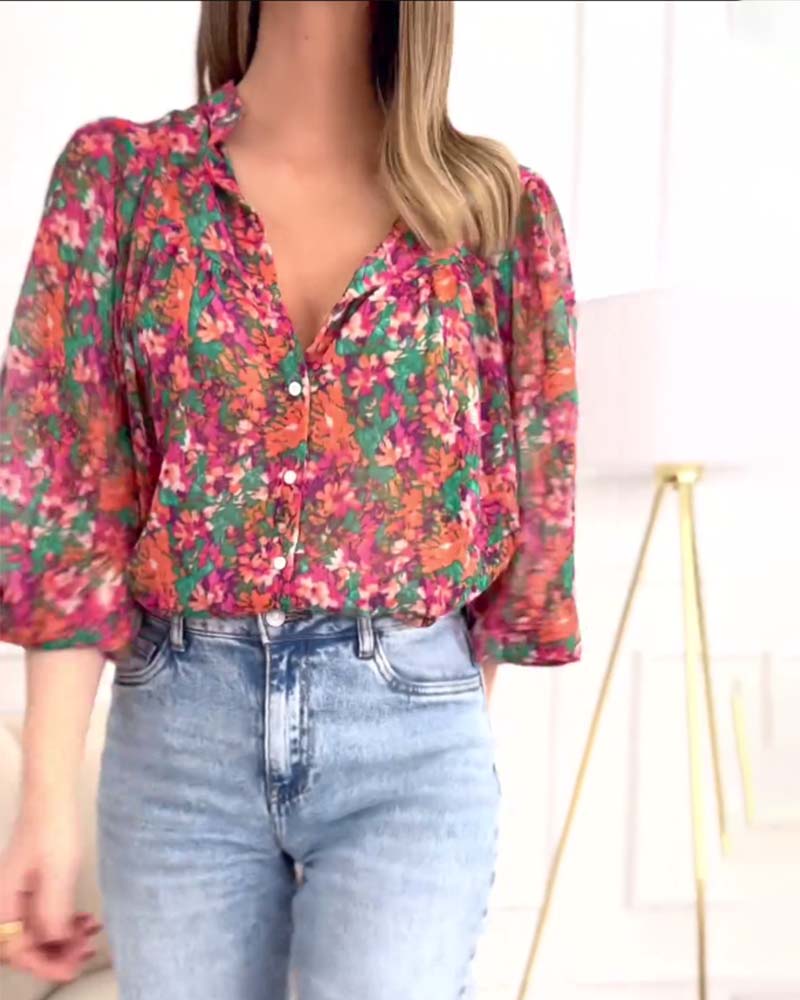 Koszula z nadrukiem, zapinana na guziki i bufiastymi rękawami