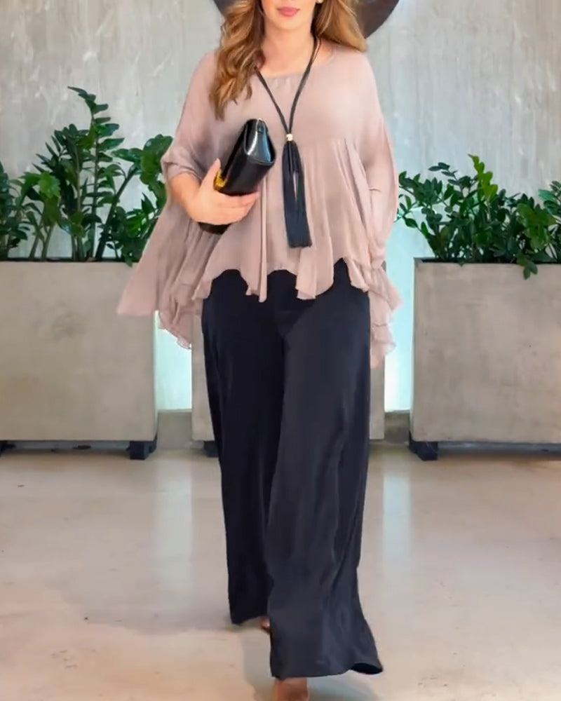 Bluzka o stylowym, gładkim wzorze