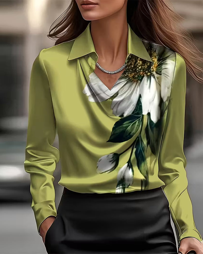 Bluzka z klapami, prostymi ramionami i nadrukiem