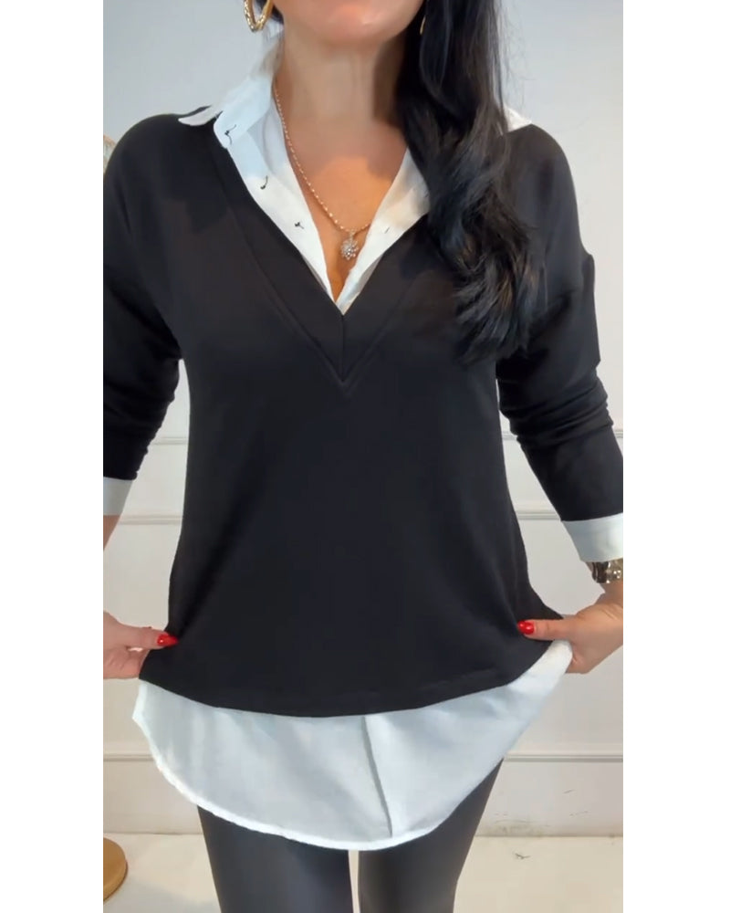 Top z czarno-białym patchworkowym kołnierzem