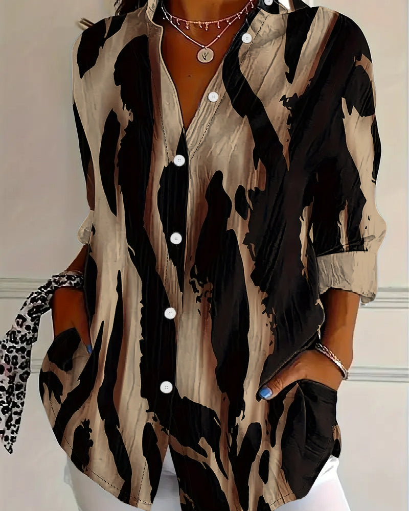 Bluzka ze stojącym kołnierzykiem, nieregularnym nadrukiem