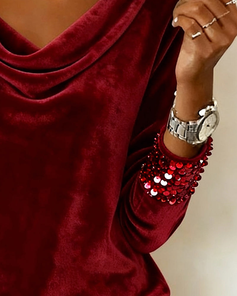 Aksamitny top z drapowanym kołnierzykiem i cekinami