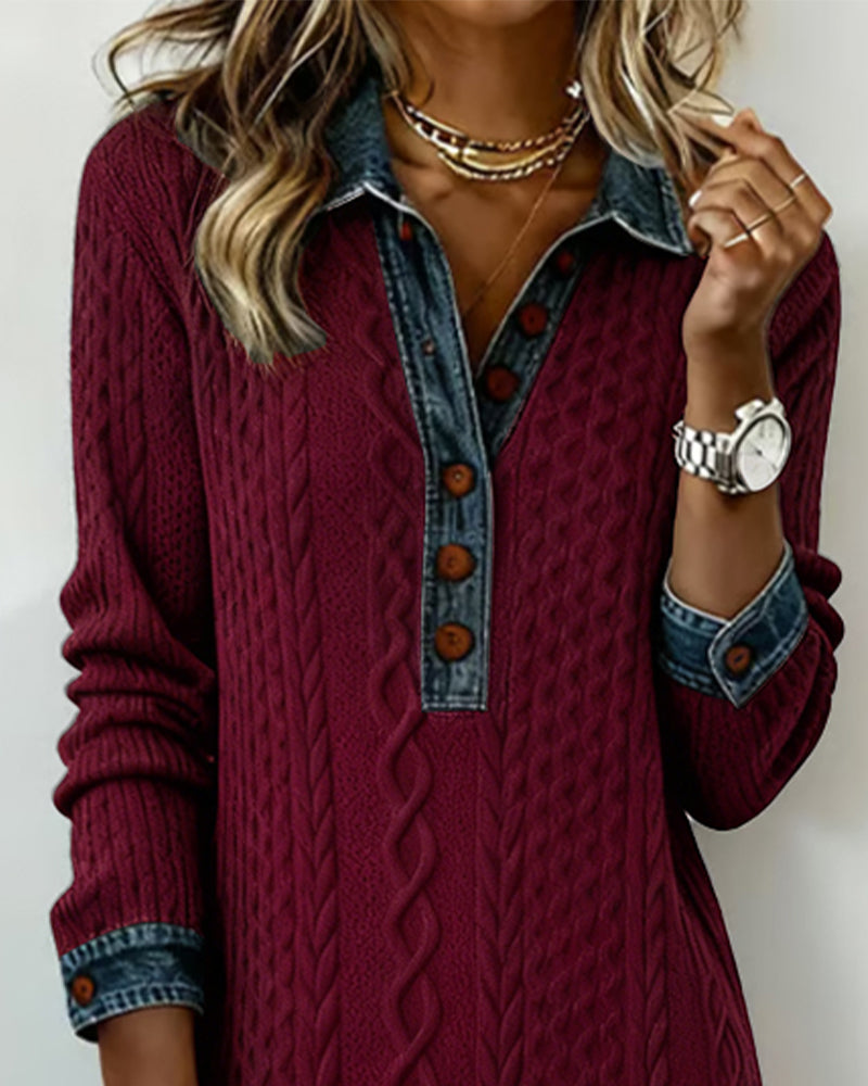 Sukienka z kołnierzykiem z denimu, ściegiem kablowym i patchworkiem