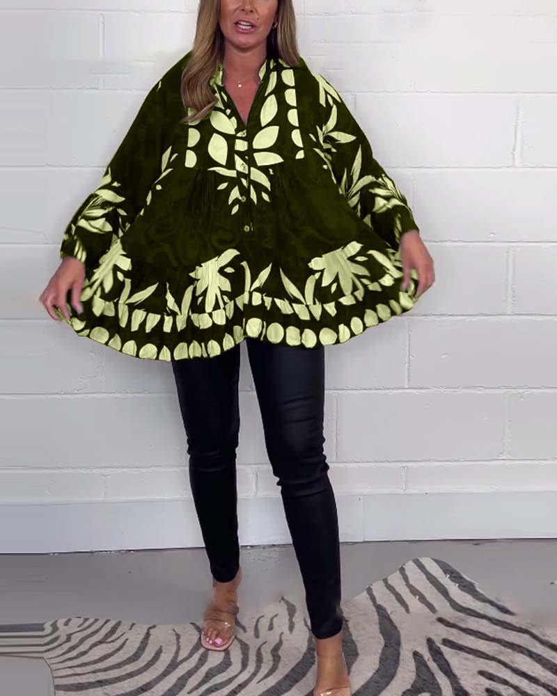 Bluzka z nadrukiem i rękawami dzwonkowymi