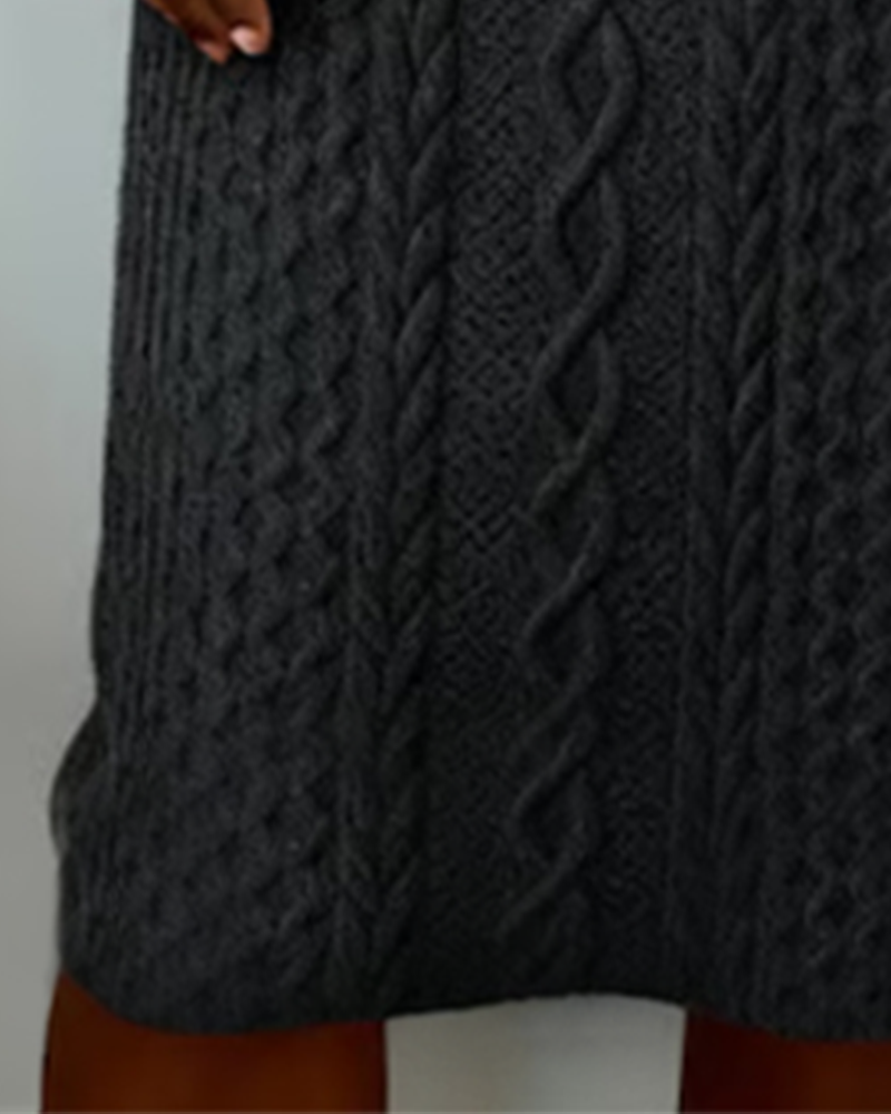 Sukienka z kołnierzykiem z denimu, ściegiem kablowym i patchworkiem