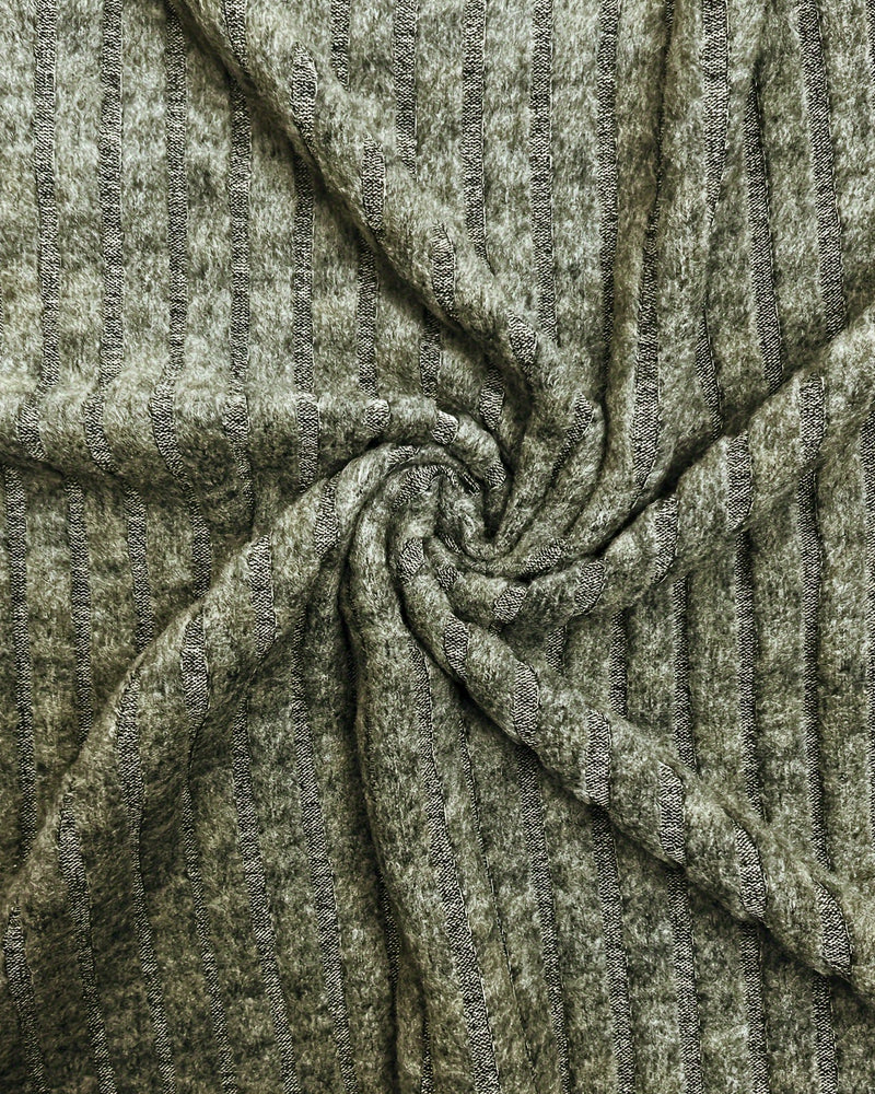 Bluzka z koronkowymi detalami, dopasowany krój