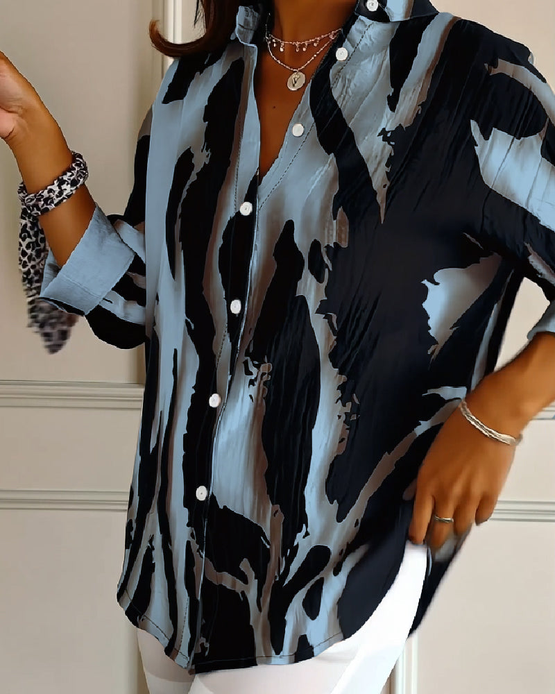 Bluzka ze stojącym kołnierzykiem, nieregularnym nadrukiem