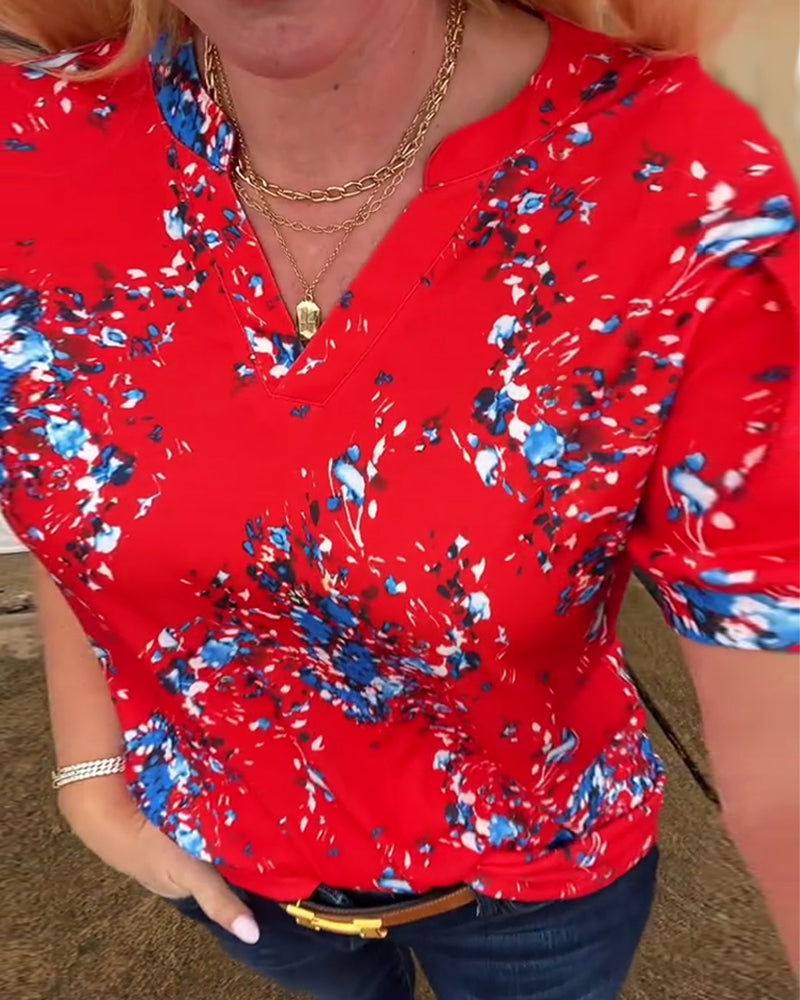 Koszulka z dekoltem w serek i nadrukiem kwiatowym, krótkie rękawy