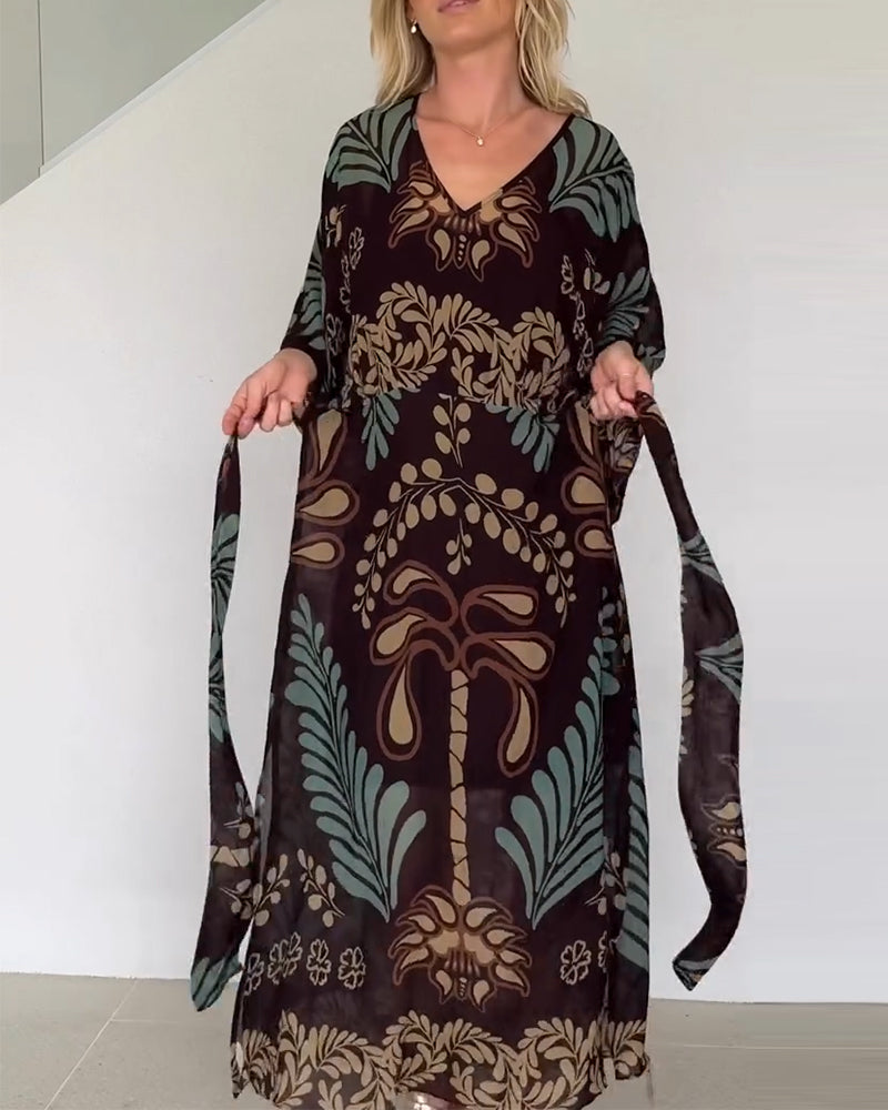 Luźna sukienka w stylu boho z dekoltem w serek