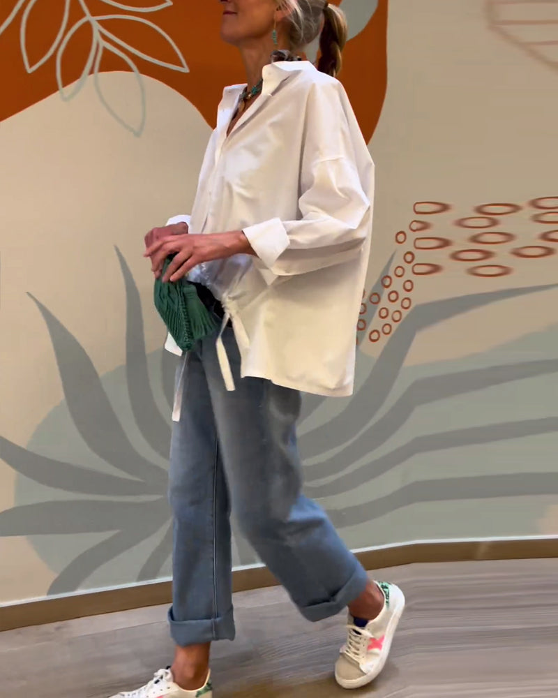 Gładka bluzka z klapami do dojazdów do pracy