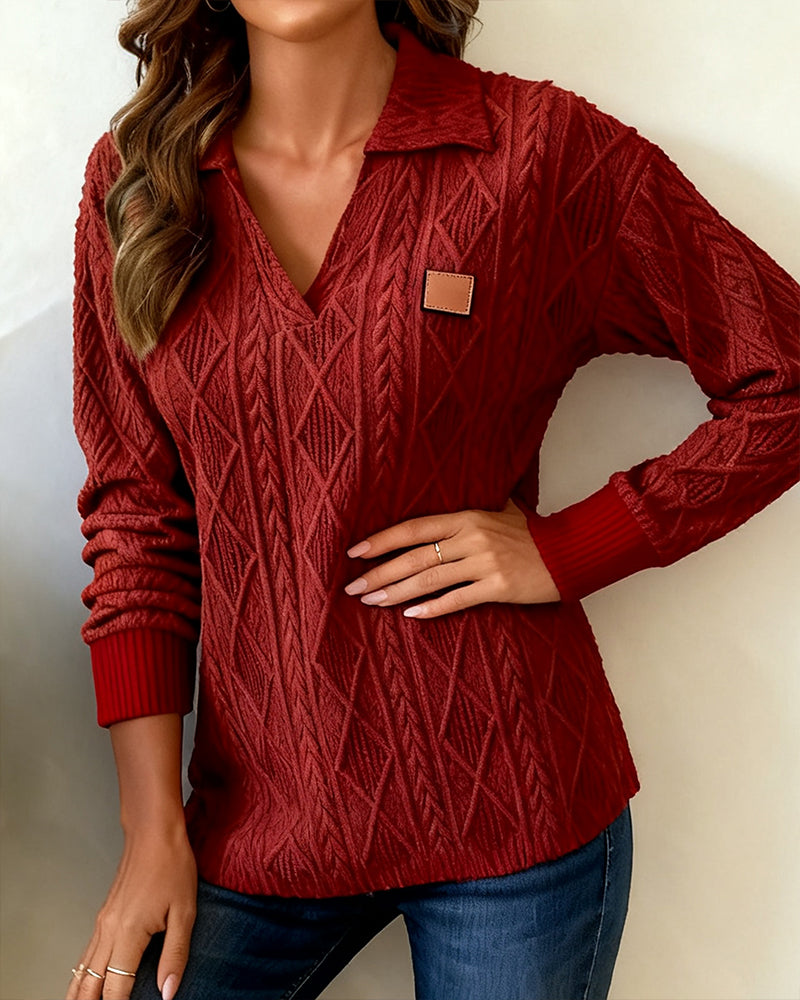 Luźna bluza z kołnierzykiem polo i żakardem