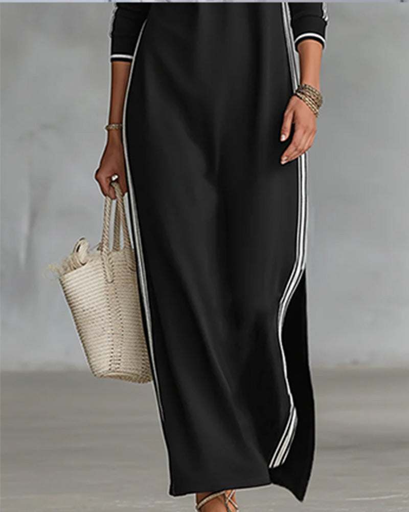 Sukienka z kontrastowymi guzikami i dekoltem w serek