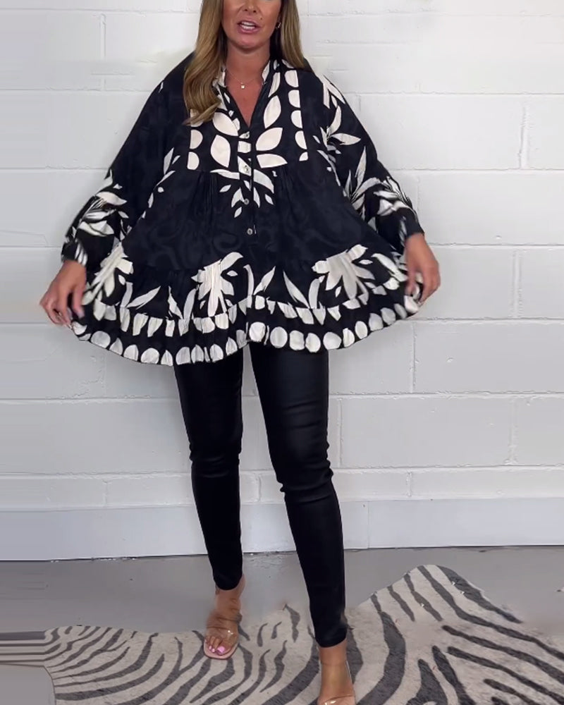 Bluzka z nadrukiem i rękawami dzwonkowymi