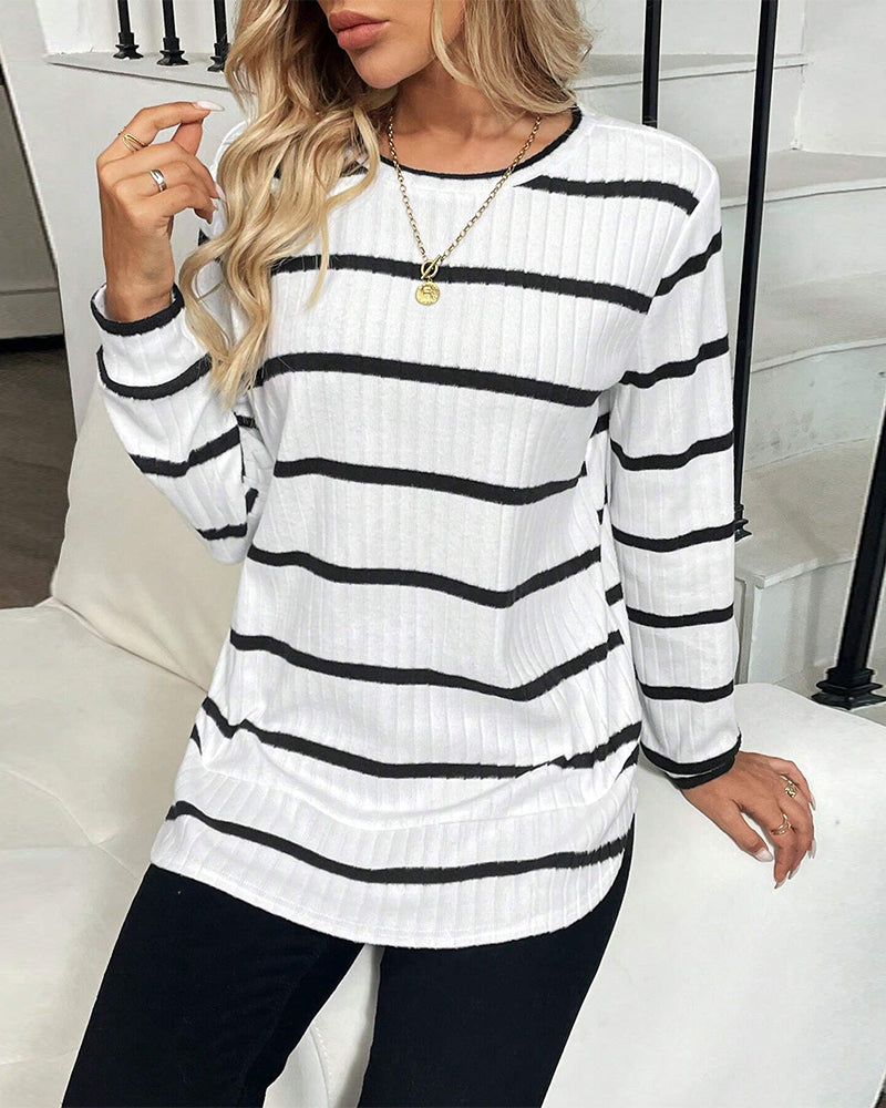 Czarny, prążkowany, dzianinowy top z długim rękawem