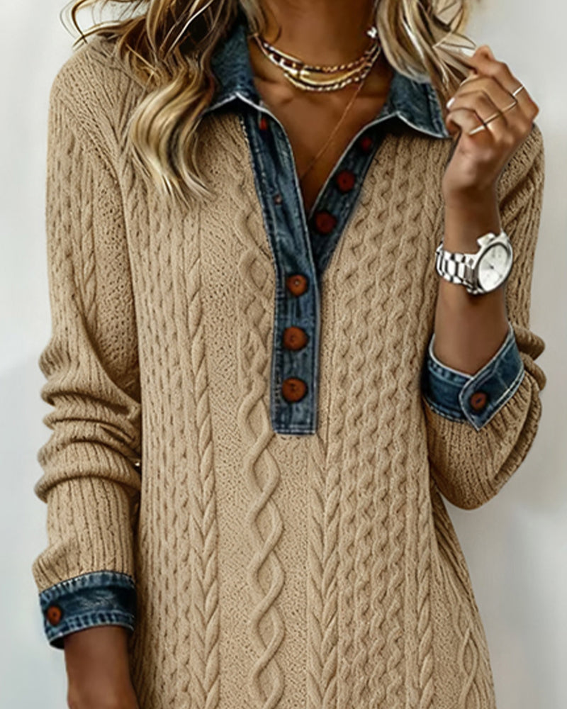 Sukienka z kołnierzykiem z denimu, ściegiem kablowym i patchworkiem