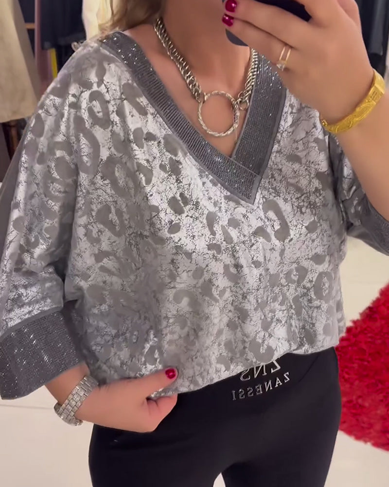 Bluzka casualowa z dekoltem w serek i nadrukiem