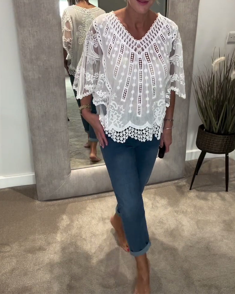 Stylowa bluzka z dekoltem w serek