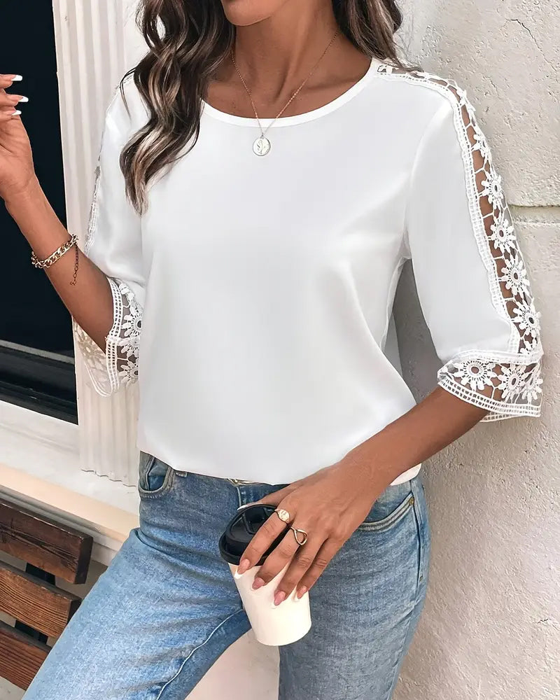 Koszulka w jednolitym kolorze, z pustym szydełkiem, z łatką