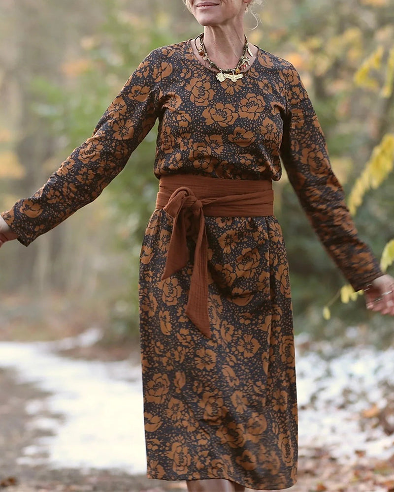 Sukienka z nadrukiem kwiatowym, okrągłym dekoltem, luźny krój