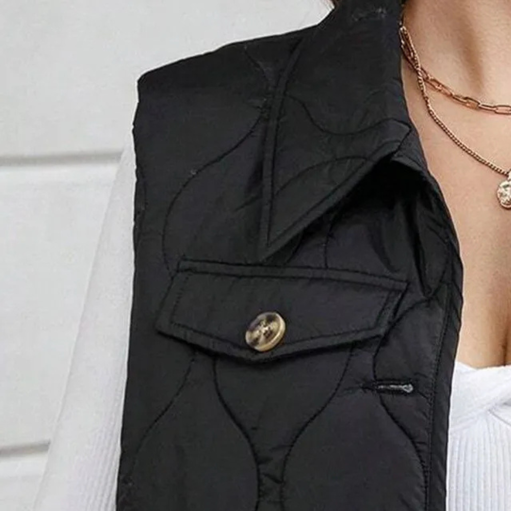 Czarna dzianinowa kamizelka - modna kurtka bez rękawów dla nowoczesnej kobiety