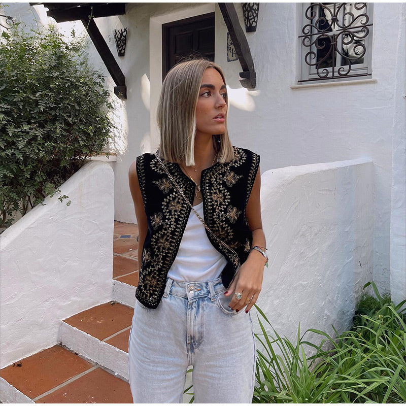 Czarna haftowana kamizelka - elegancka kurtka bez rękawów dla kobiet