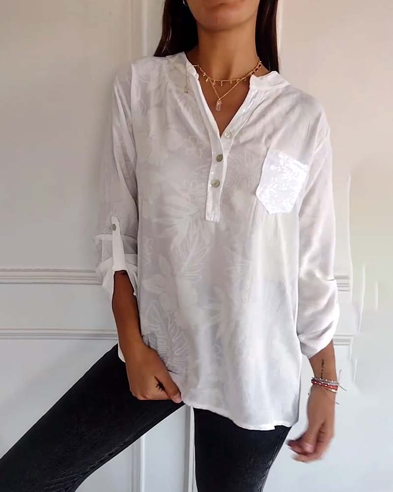 Top z nadrukiem liści i cekinami patchworkowymi