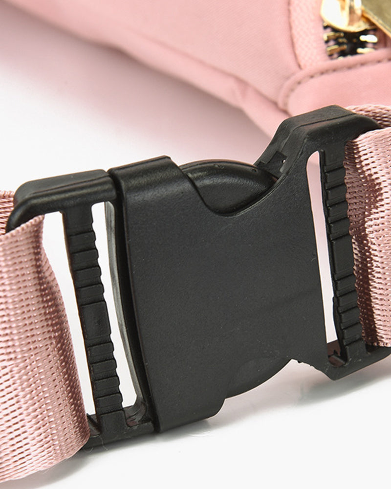 Prosta, jednokolorowa torba na ramię z przodu