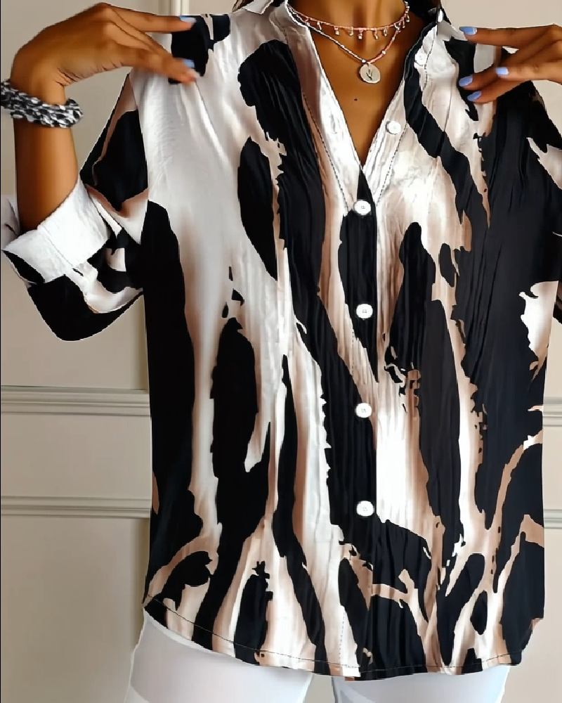 Bluzka ze stojącym kołnierzykiem, nieregularnym nadrukiem