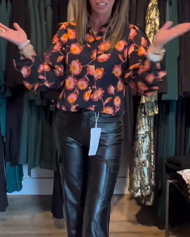 Luźny top z kwiatowym nadrukiem