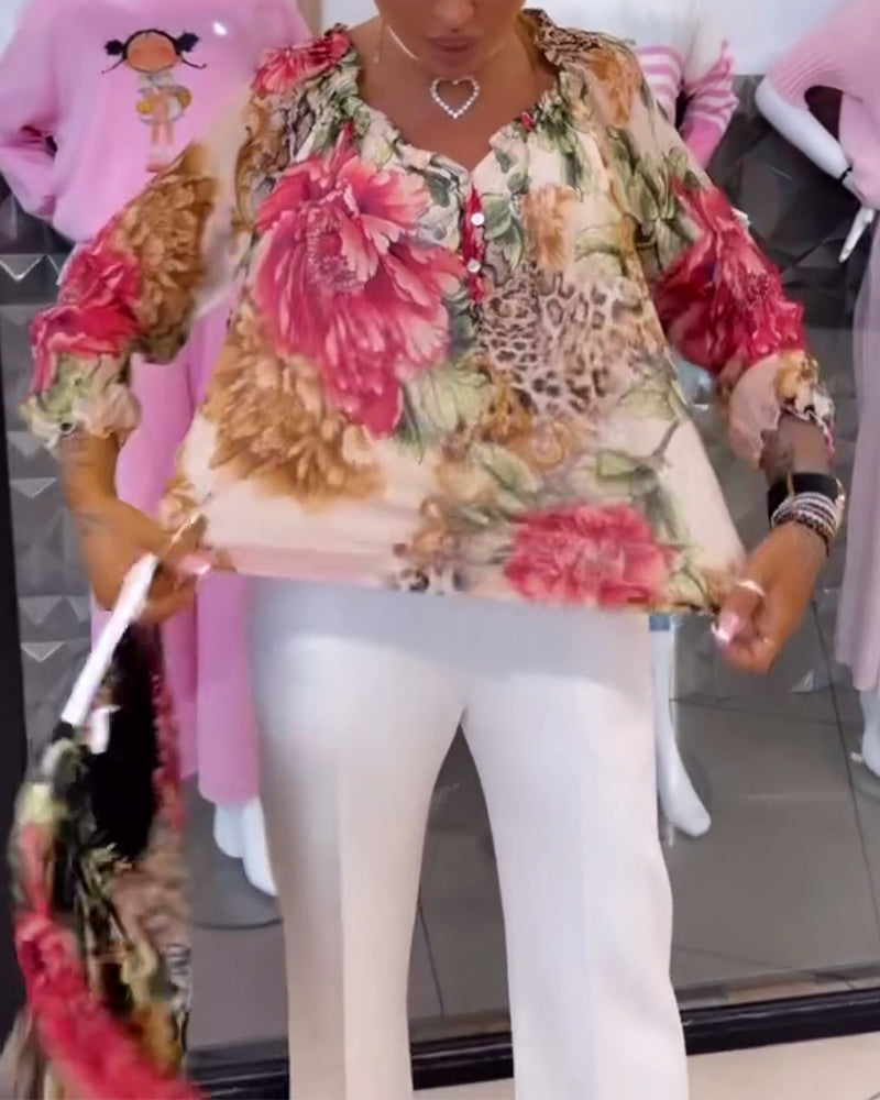 Bluzka z dekoltem w serek i nadrukiem kwiatowym