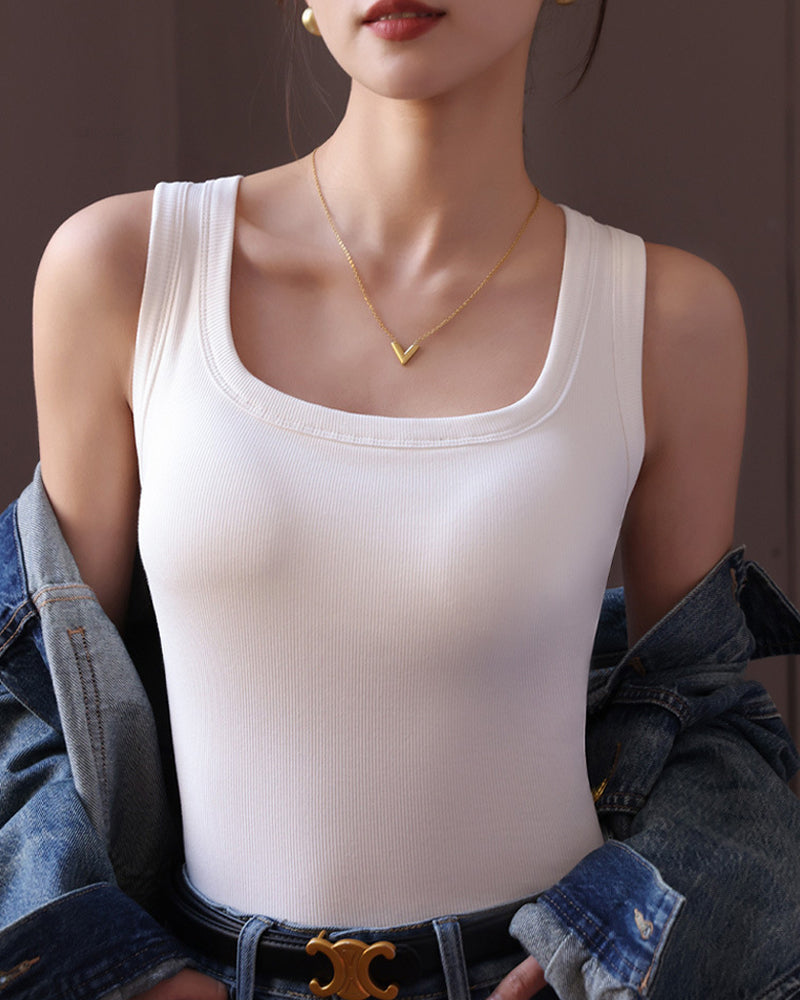 Gładki top z wbudowanym biustonoszem