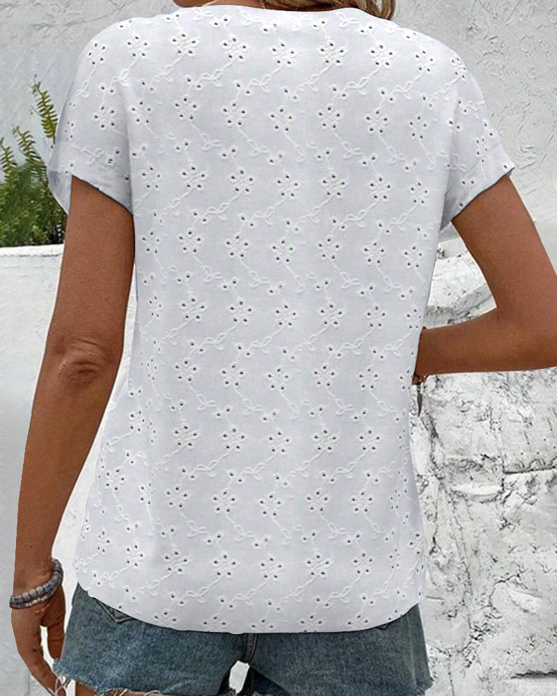 Koszula ze stójką, koronką i węzłem pustym