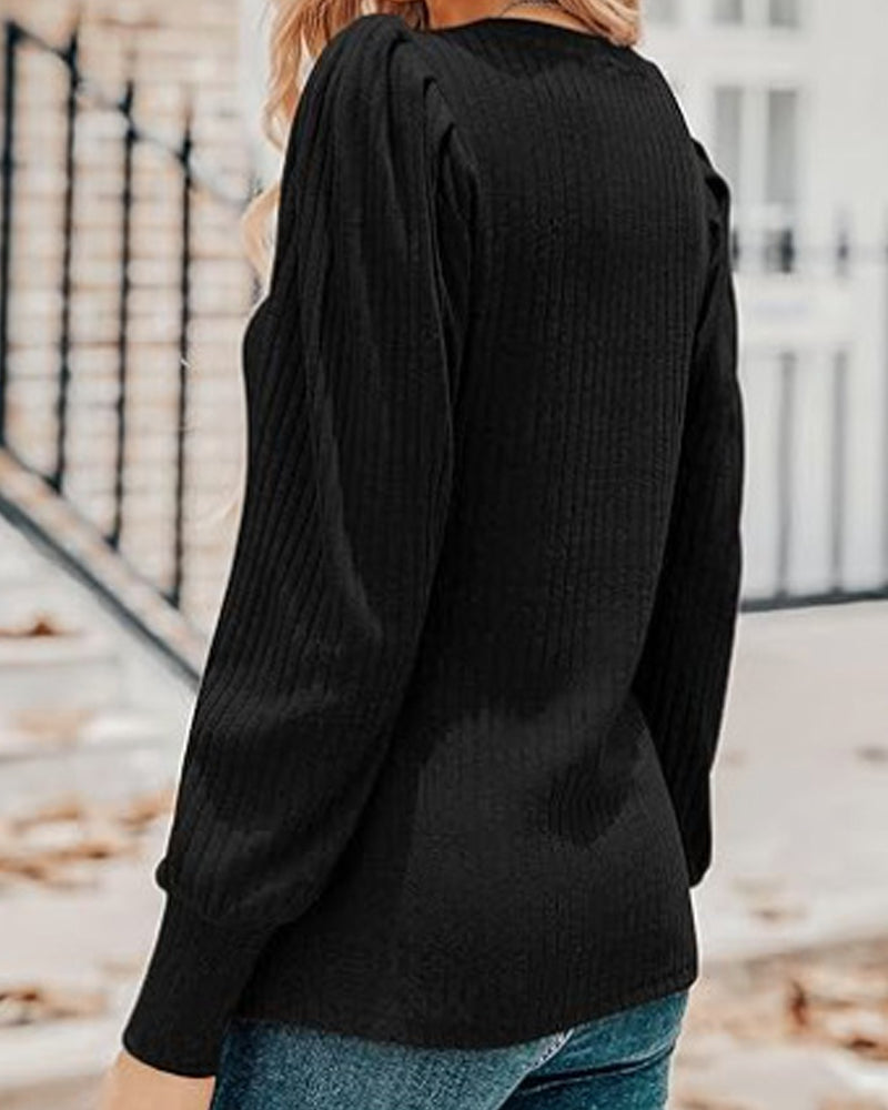 Gładki top z długimi rękawami i dekoltem w serek