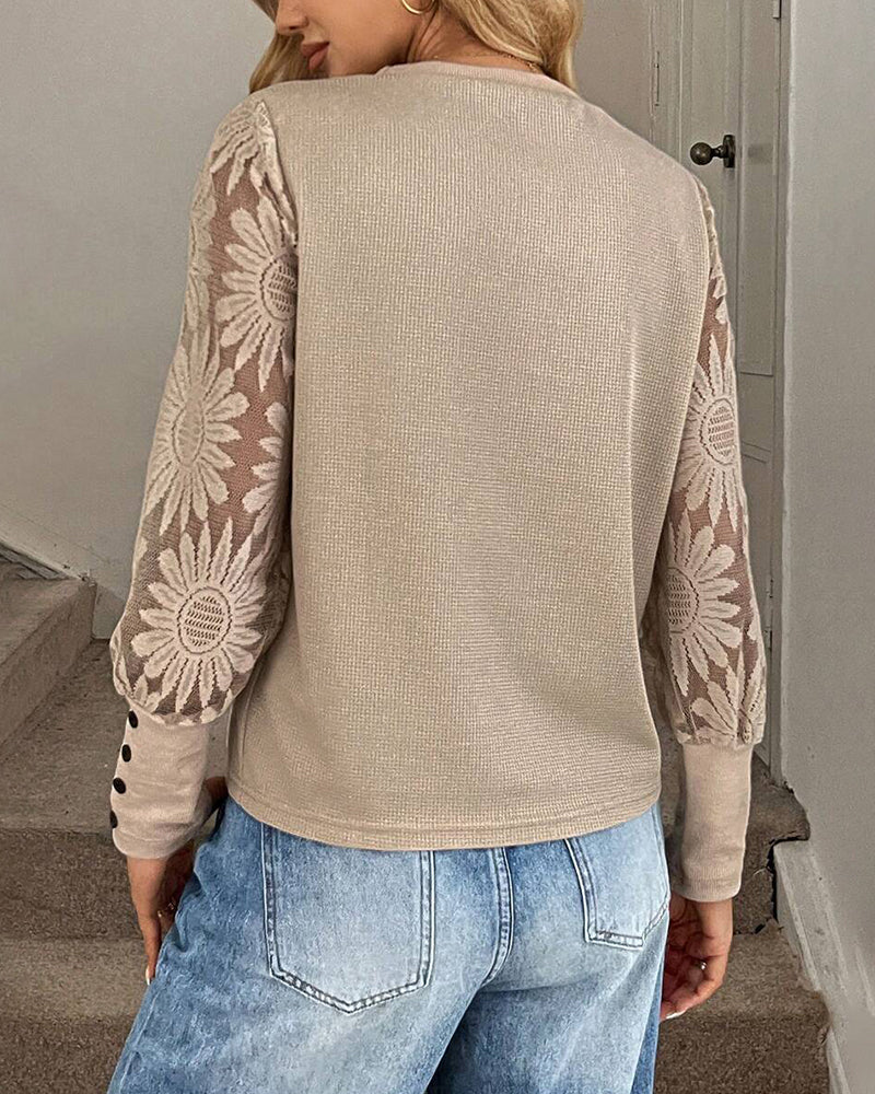 Koronkowa wstawka szydełkowa z długimi rękawami