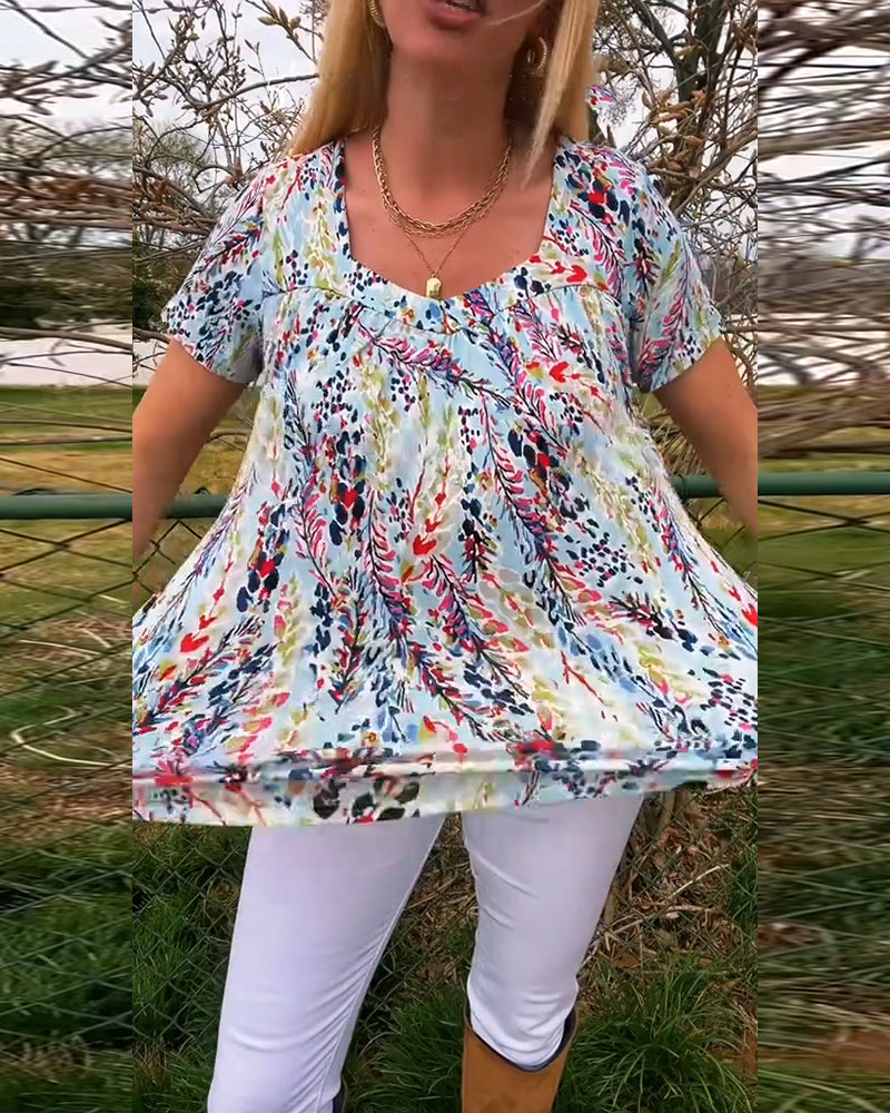 Koszulka z dekoltem w kształcie litery U i krótkimi rękawami z nadrukiem