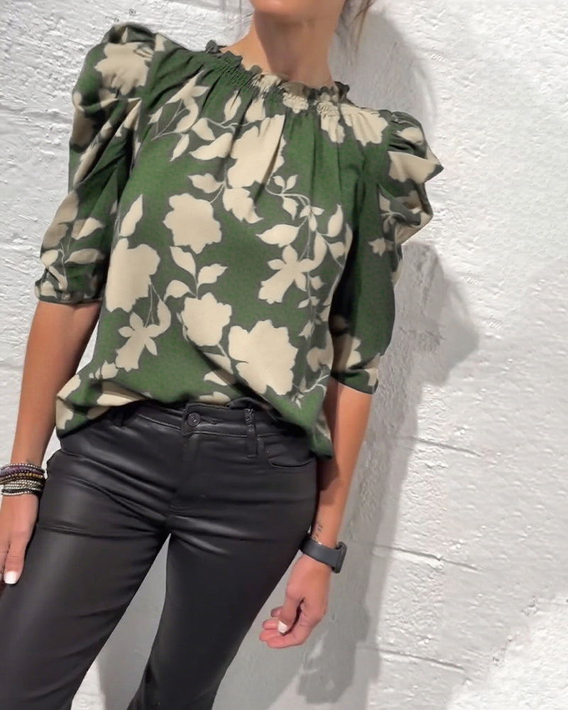 Bluzka z bufiastymi rękawami i falbanką