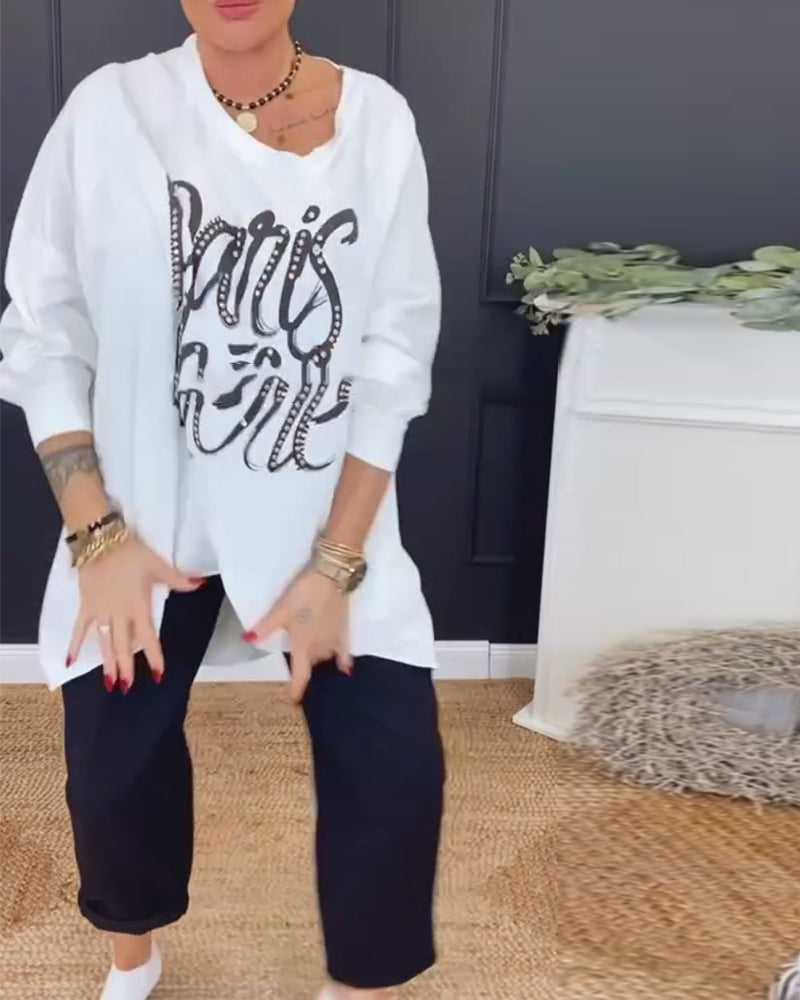 Top z okrągłym dekoltem i nieregularnym nadrukiem liter