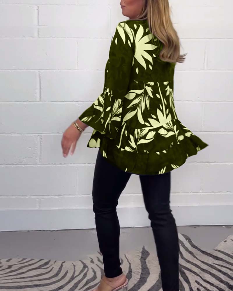 Bluzka z nadrukiem i rękawami dzwonkowymi