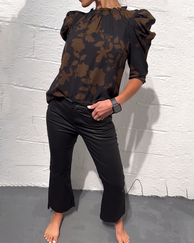 Bluzka z bufiastymi rękawami i falbanką