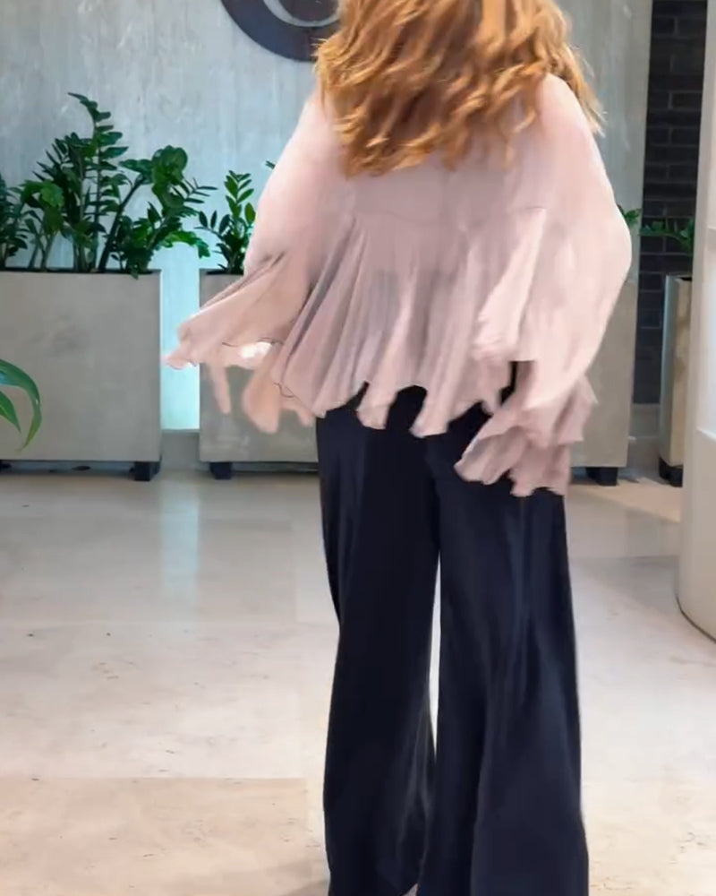 Bluzka o stylowym, gładkim wzorze