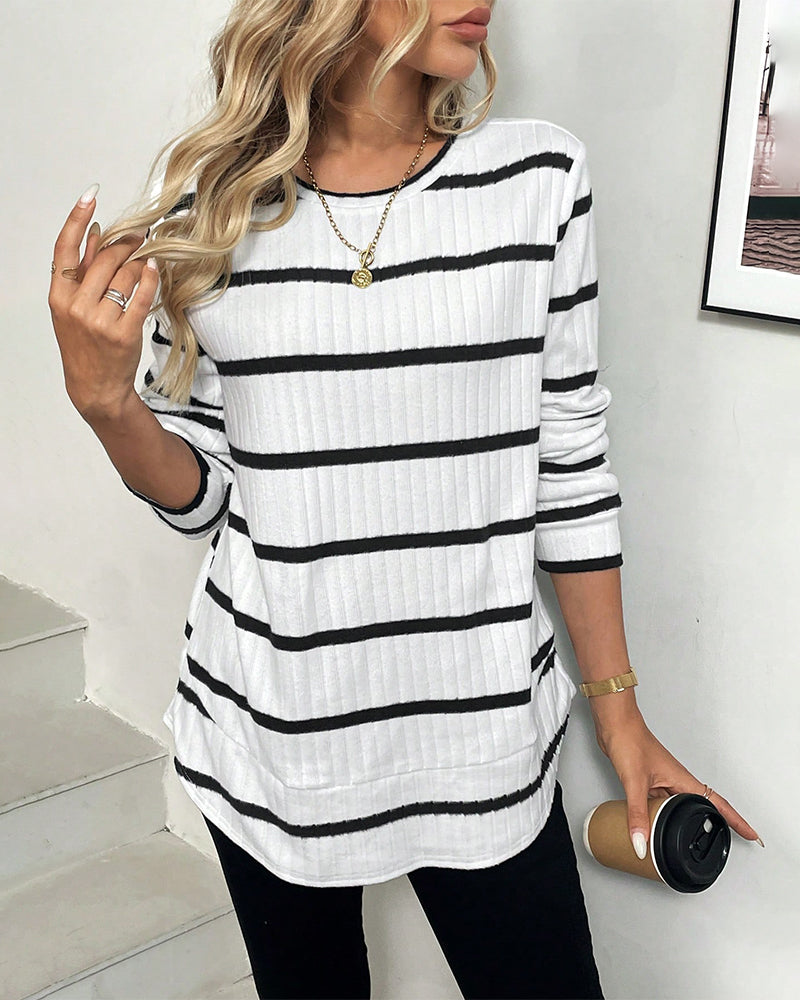 Czarny, prążkowany, dzianinowy top z długim rękawem