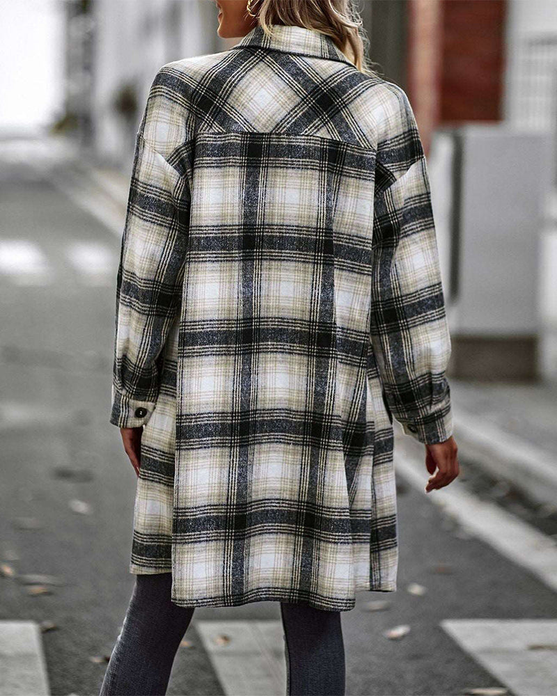 Koszula w kratkę z kieszonką na co dzień