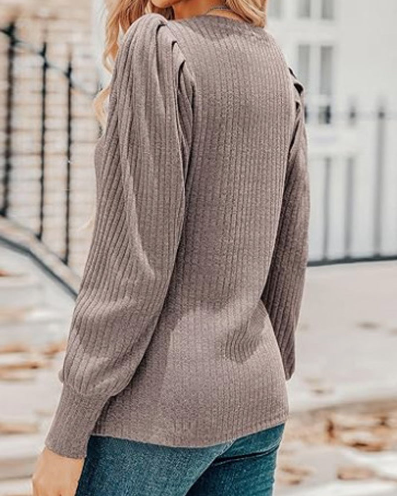 Gładki top z długimi rękawami i dekoltem w serek