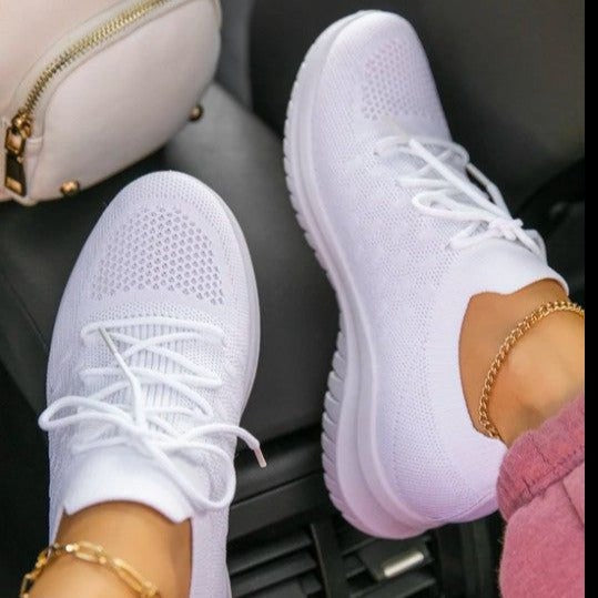 Trampki damskie – lekkie i przewiewne obuwie sportowe