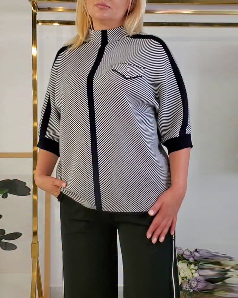 Luźna, dzianinowa koszulka w paski