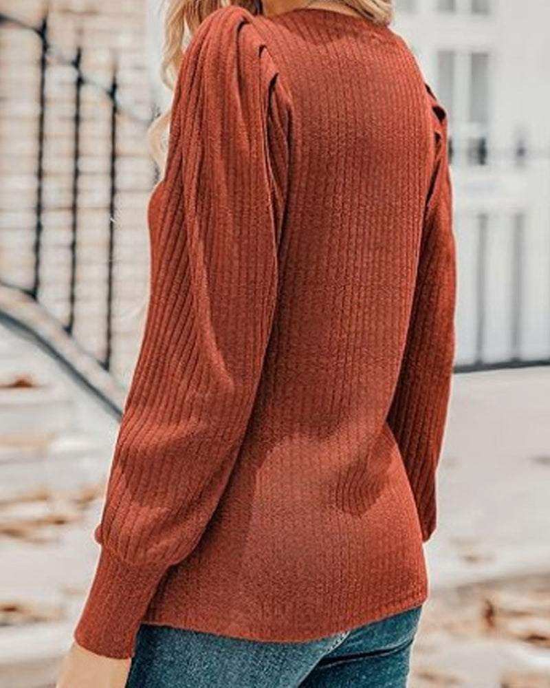 Gładki top z długimi rękawami i dekoltem w serek