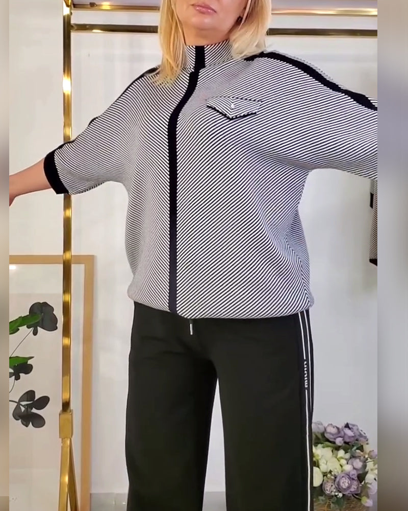 Luźna, dzianinowa koszulka w paski